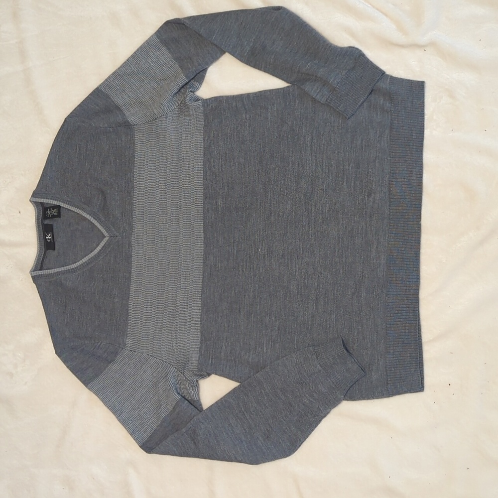 Calvin Klein mens v-neck sweater size large Gray